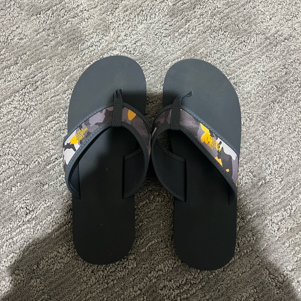 The North Face Kid’s Camo Flip Flops